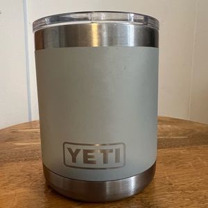 Yeti rambler 10 oz